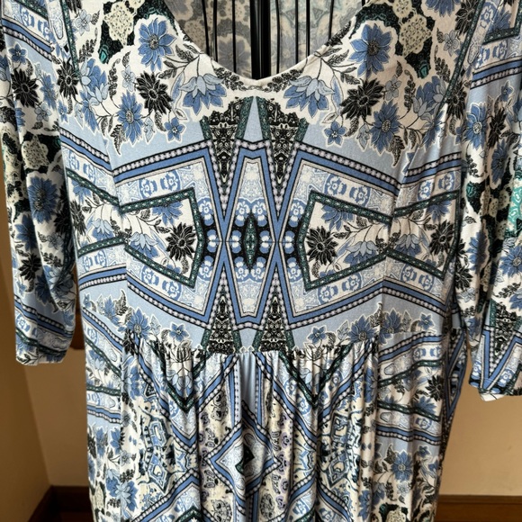 J.Jill blue pattern dress Women’s L rayon & spandex - Picture 4 of 9